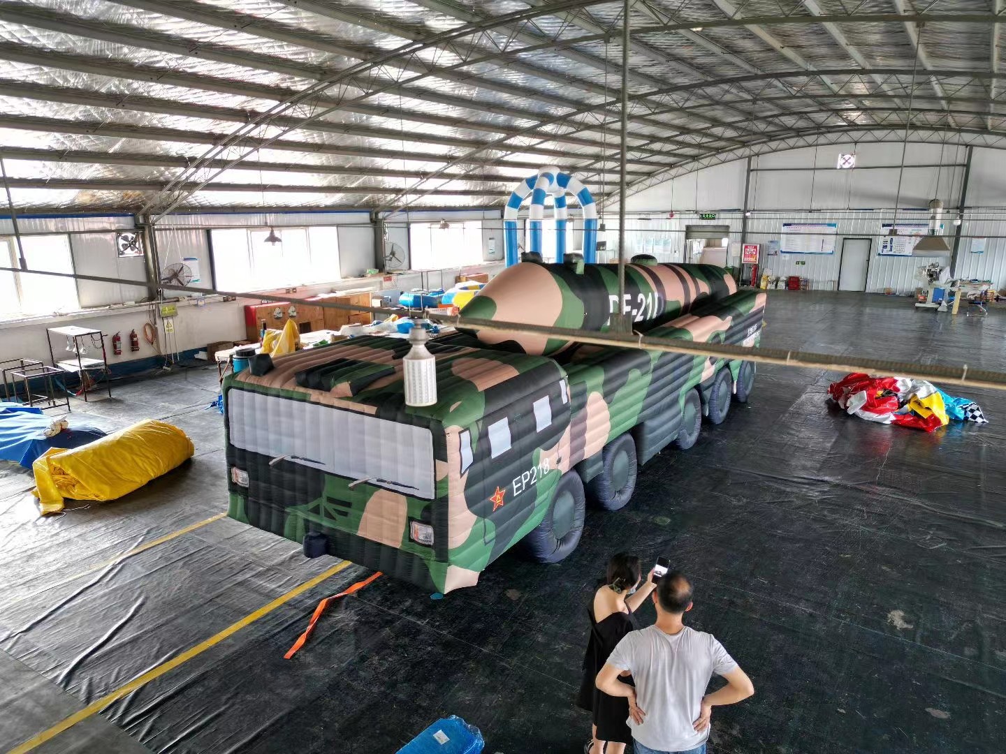 安徽灾后重建：新疆阿合奇帐篷搭建保障受灾群众生活